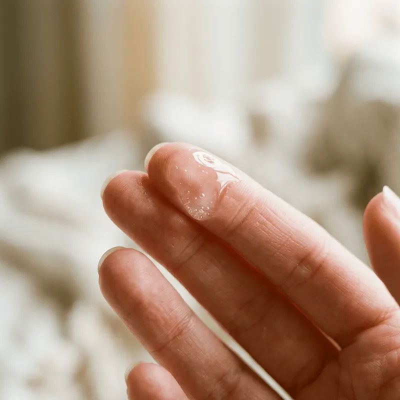 Lightweight, fast-absorbing formula that won't clog pores